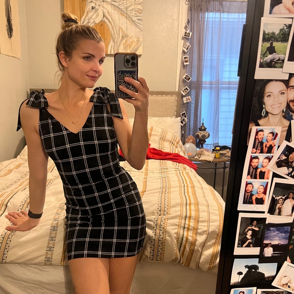 Slate & Willow black and white patterned mini dress